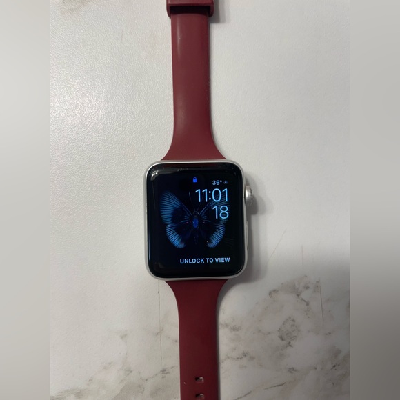 Apple Watch Series 3 - Picture 2 of 6